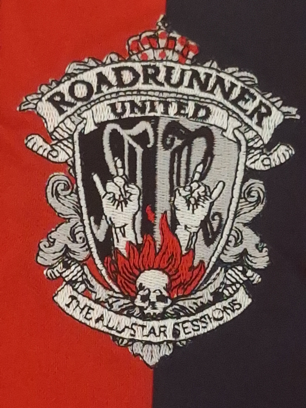Vintage Roadrunner Records United Ind Red & Black Roadrunner Crest Graphic Shirt